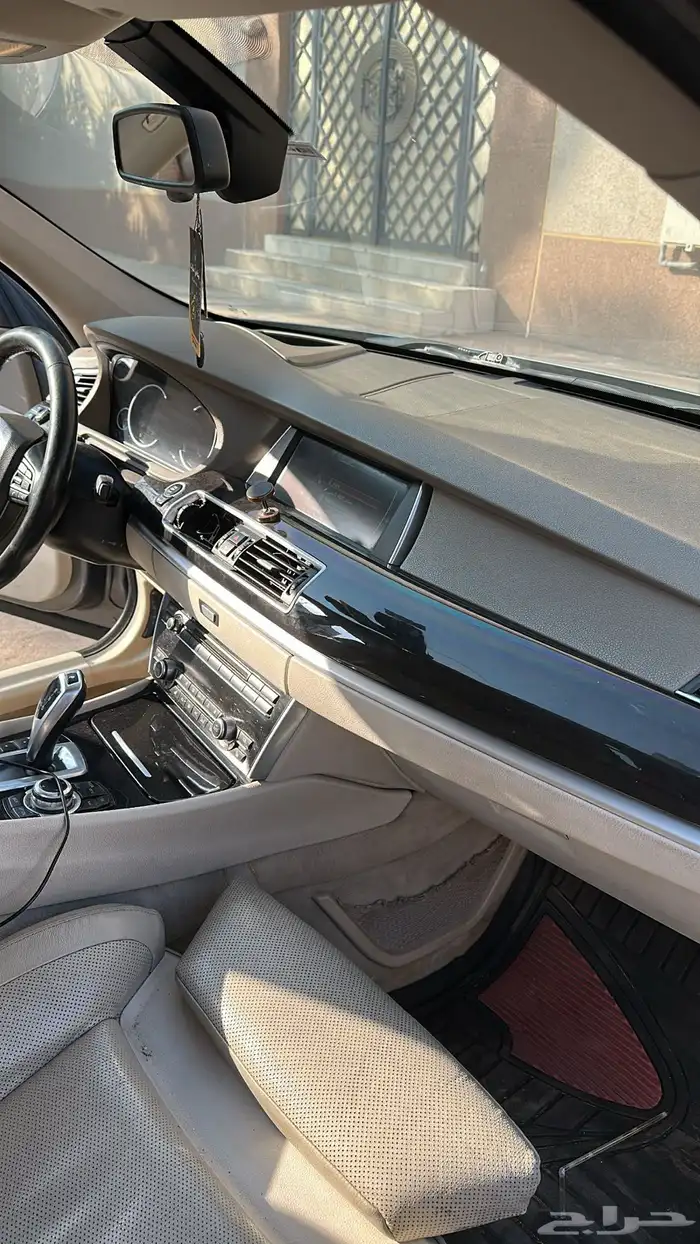 بي ام 2013. GT550i 12