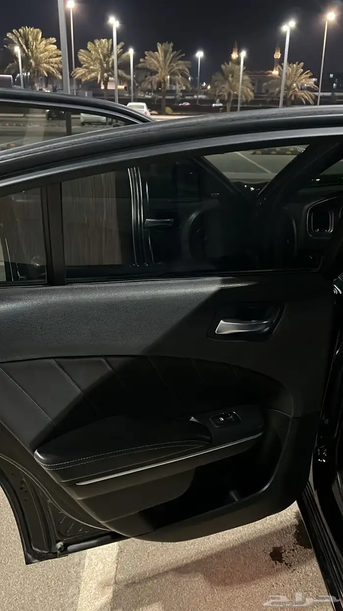 تشارجر SXT 2018 13