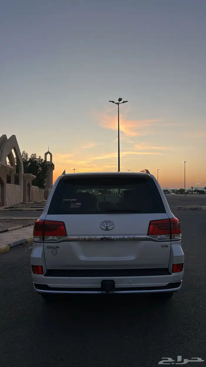 لاندكروزر 2019 ديزل 6
