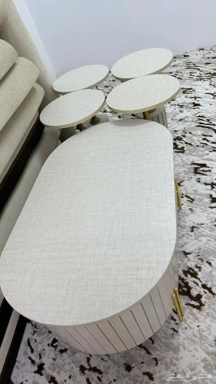 طاولات تقديم 0