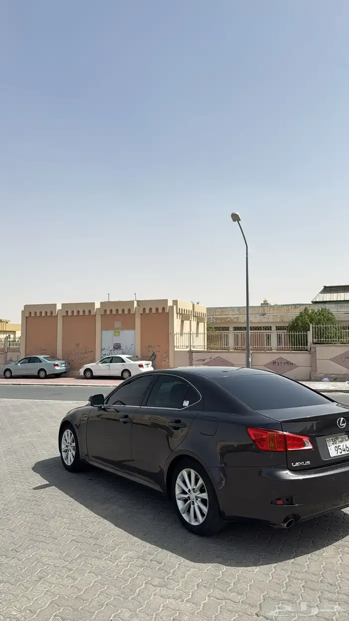 لكزس is300كويتي 1