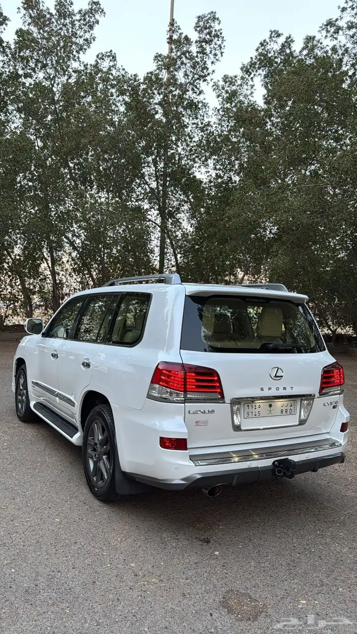 جيب لكزس 2014 1