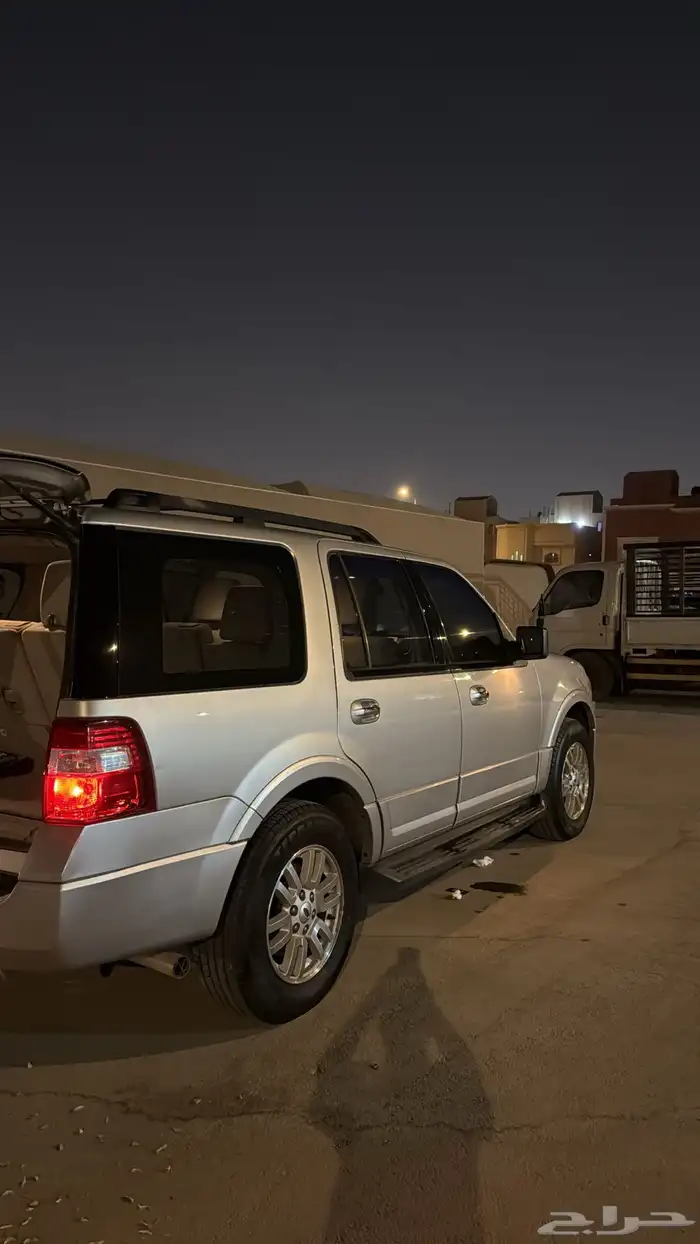 اكسبديشن 2010 نظيف 1