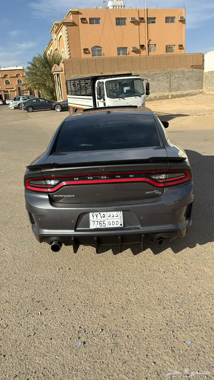دوج تشارجر 8 سلندر 2017 4