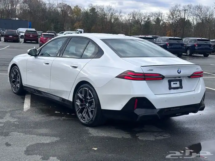 530 x drive AWD 2024 جاهزة للشحن من امريكا 3