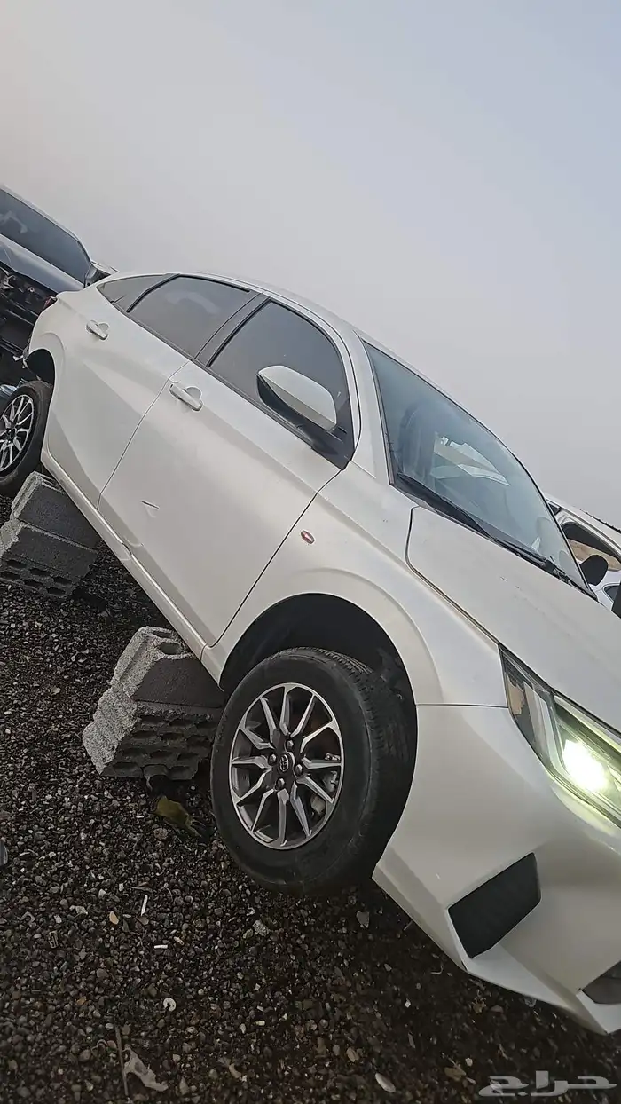 يارس 2023 مصدومه تشليح قطع غيار تشليح 2