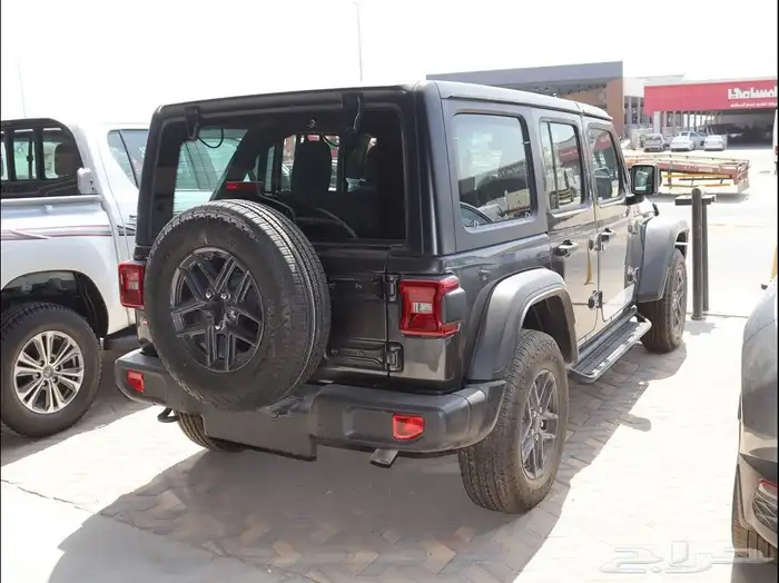 جيب رانجلر سبورت الليمتيد 2024 9