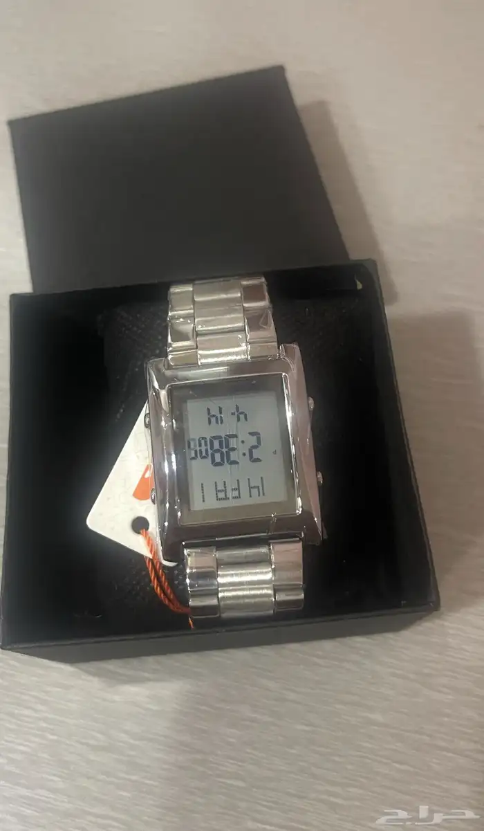 ساعة يد رجاليه رقمية مقاومة للماء جديدة 0