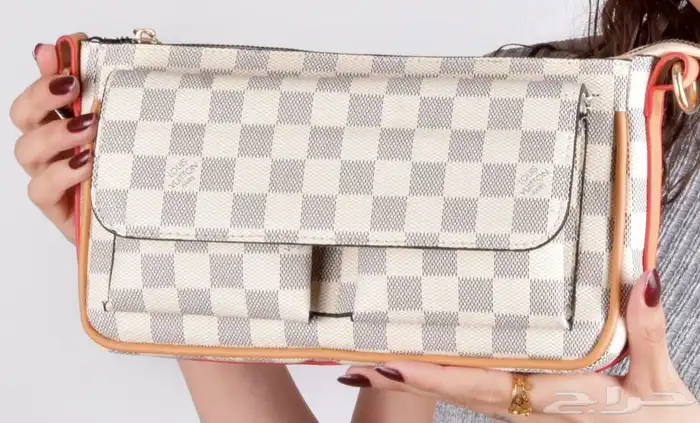 شنط ماركات درجه اولى 34