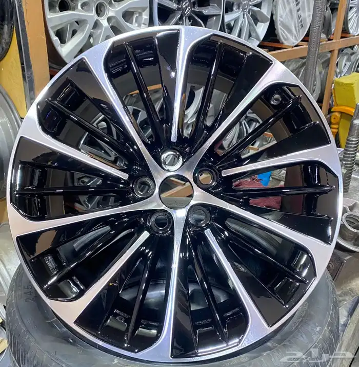 جنوط لكزس LS500 موديل 2023 مقاس 20 اصلي وكاله 0