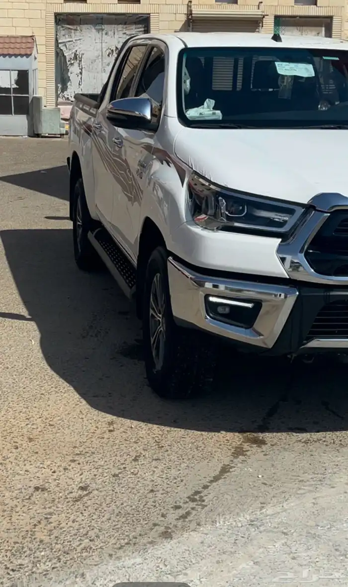 هايلوكس ديزل فل كامل قير عادي 2024 1