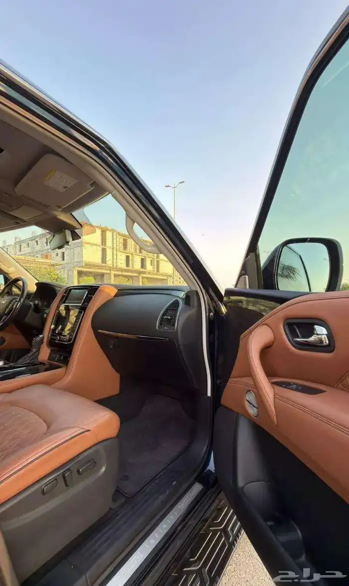 انفنتي 2021 QX80 مخزن شبه جديد عداد17 الف فقط 15