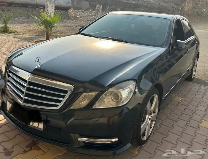 مرسيدس E200 AMG نظيف 0