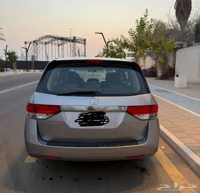 هوندا أوديسي 2016 فل كامل 6 سلندر ممشي 200 ألف كيلو 2