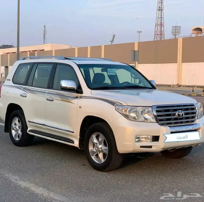 لاندكروزر VXR2011 3