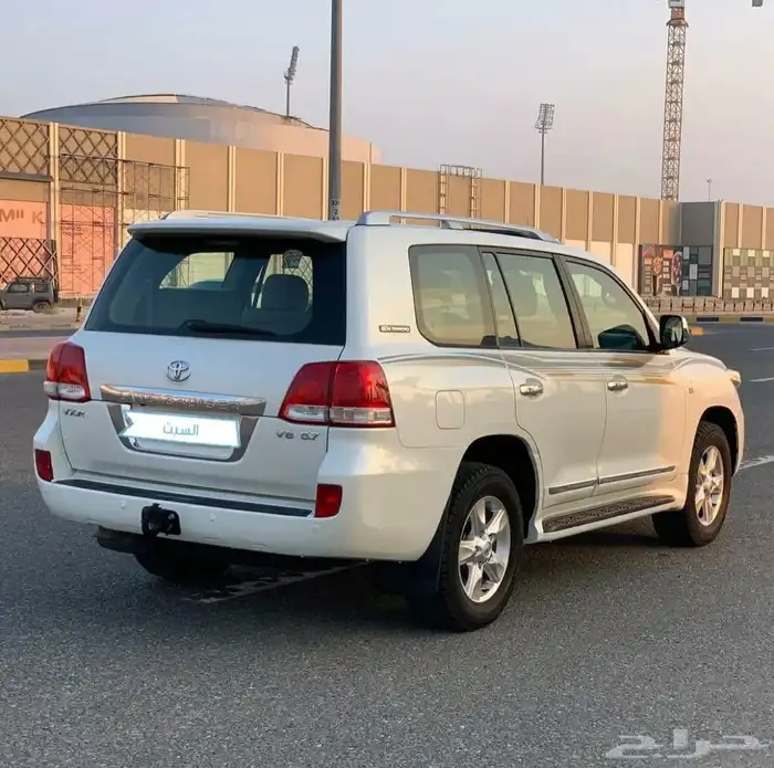 لاندكروزر VXR2011 2