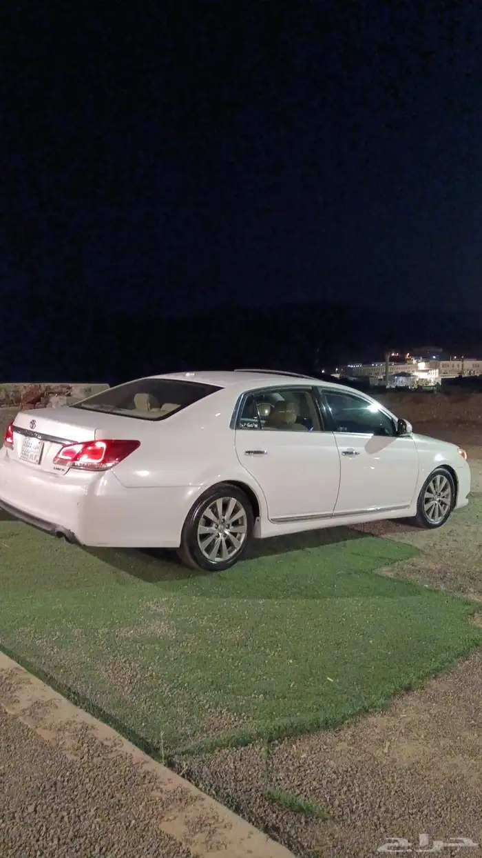 للبيع السياره افالون مديل 2012 ليمتيد 16