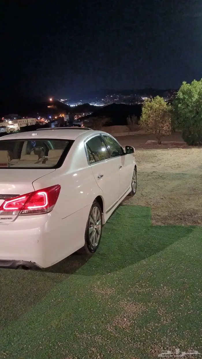 للبيع السياره افالون مديل 2012 ليمتيد 15