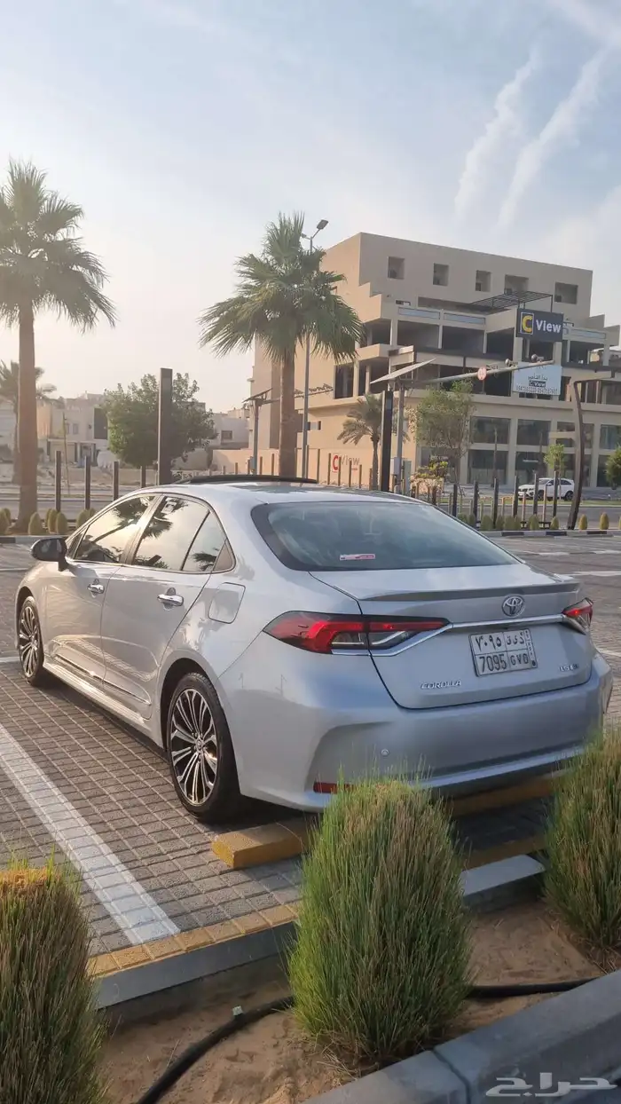 تيوتا كورلا للبيع موديل 2022فل كامل 8