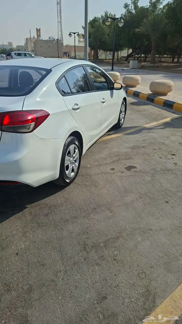 كيا سيراتو 2017 بحالة ممتازة جدا 5