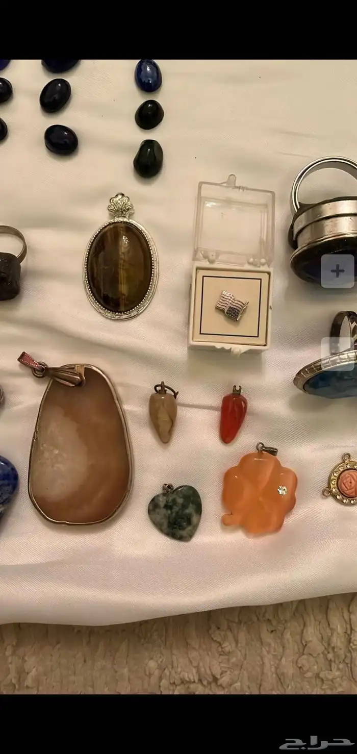 احجار كريمة مستوردة قديما 23