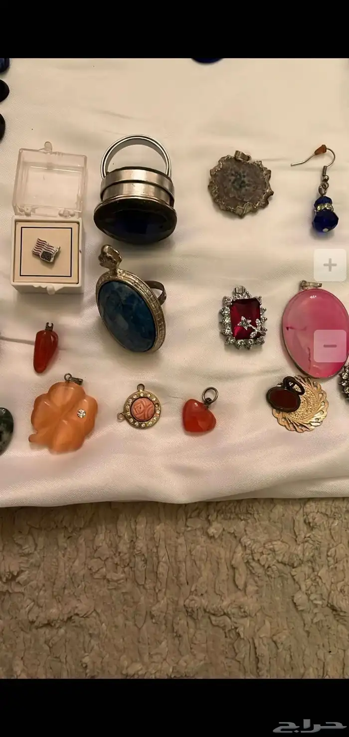 احجار كريمة مستوردة قديما 19