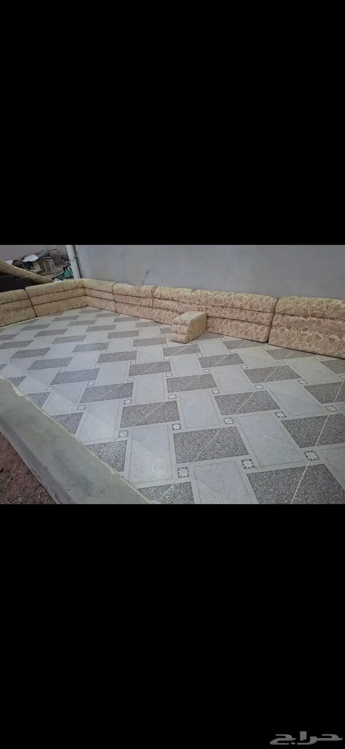 تكيات او مساند جلسه عربيه 3 في 4 للبيع 3