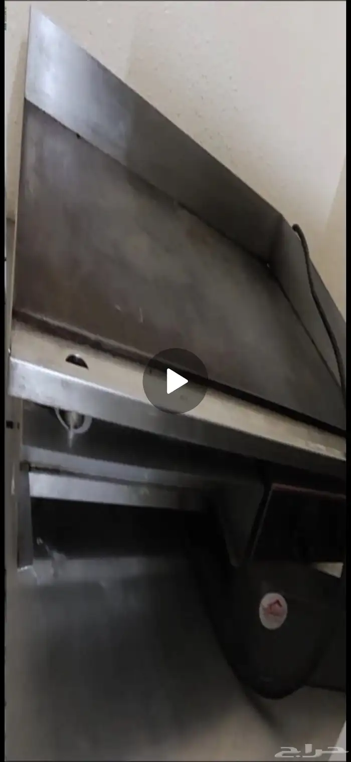 4 افرام كبيره اثنين فرم بسنا واثنين فرم بيتزا واحد ثلاجه و.. 2