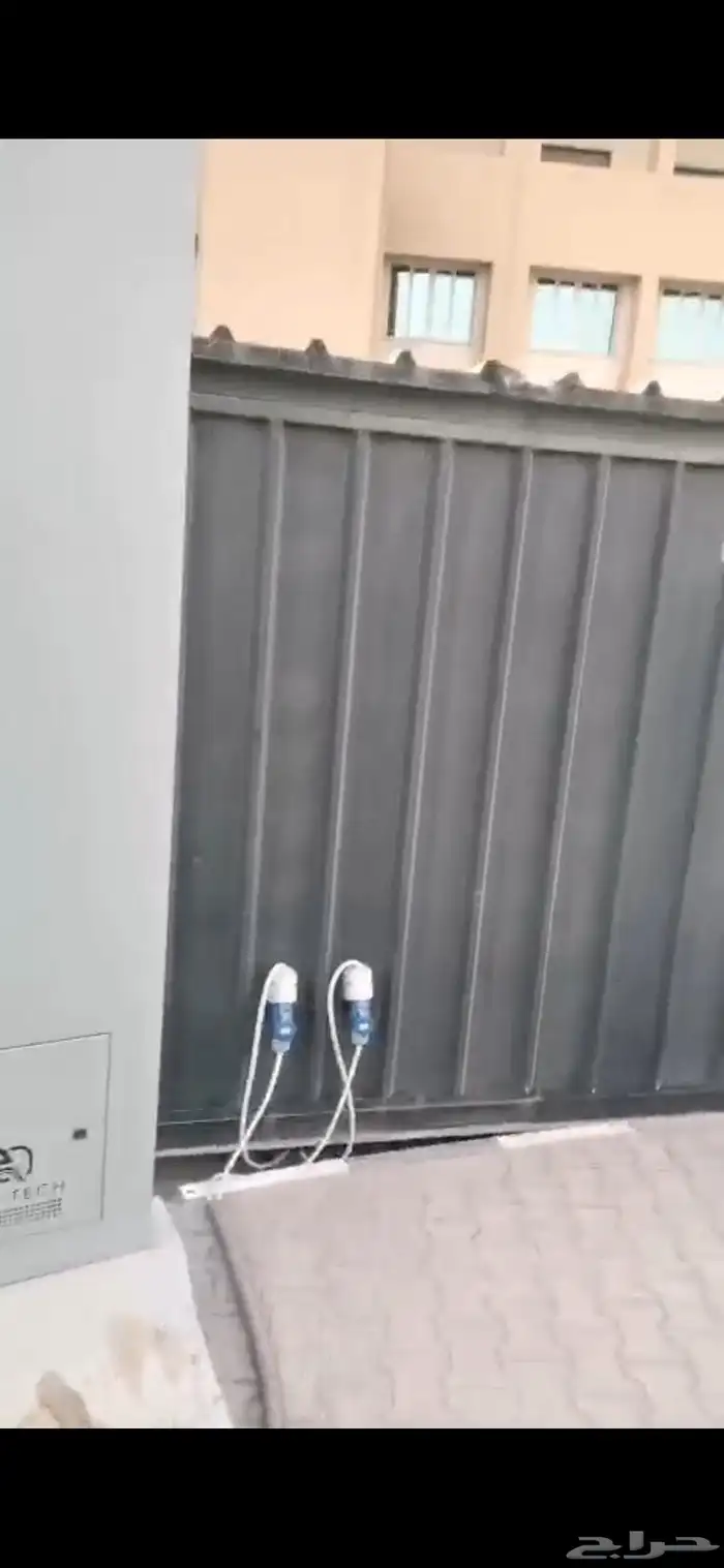 فوترك جديد في كهرباء في كل شيء  فتحتين شباك وباب. وكبير 3