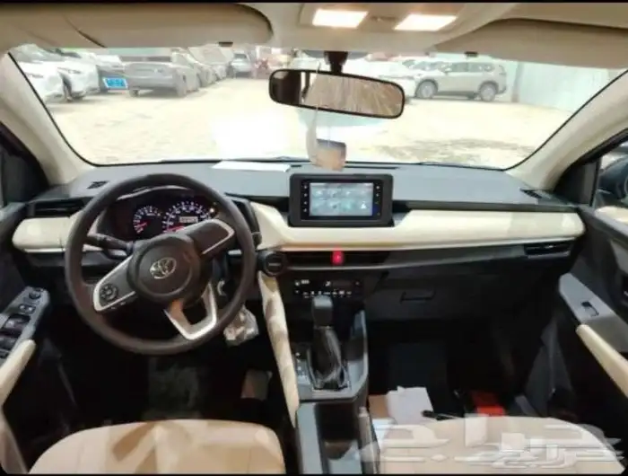 تويوتا يارس إيجار منتهي بالتملك 1