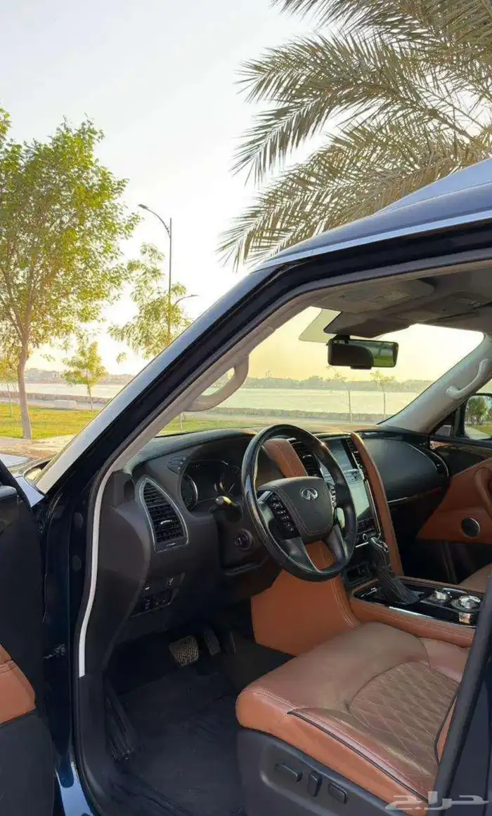 انفنتي 2021 QX80 مخزن شبه جديد عداد17 الف فقط 8