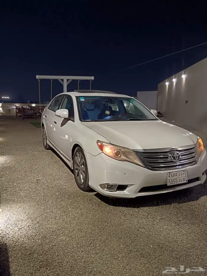 للبيع السياره افالون مديل 2012 ليمتيد 22