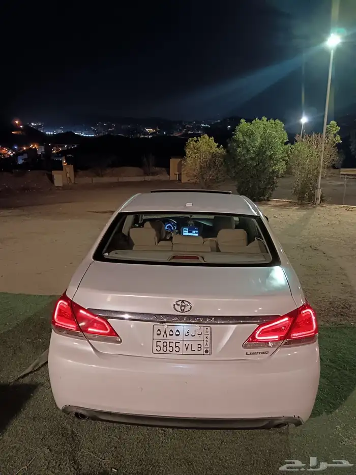 للبيع السياره افالون مديل 2012 ليمتيد 13