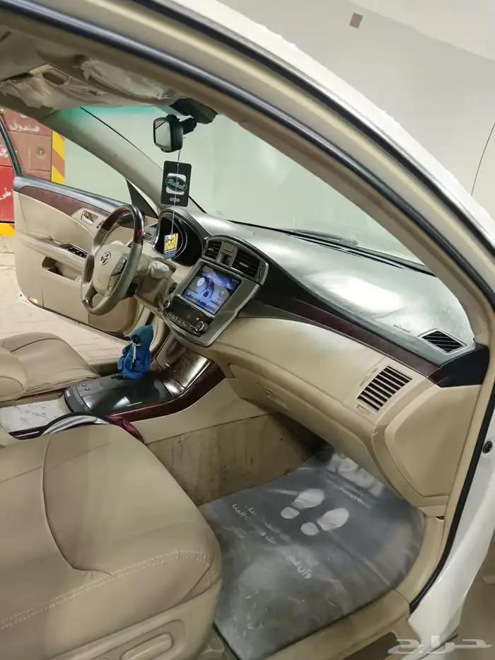 للبيع السياره افالون مديل 2012 ليمتيد 28