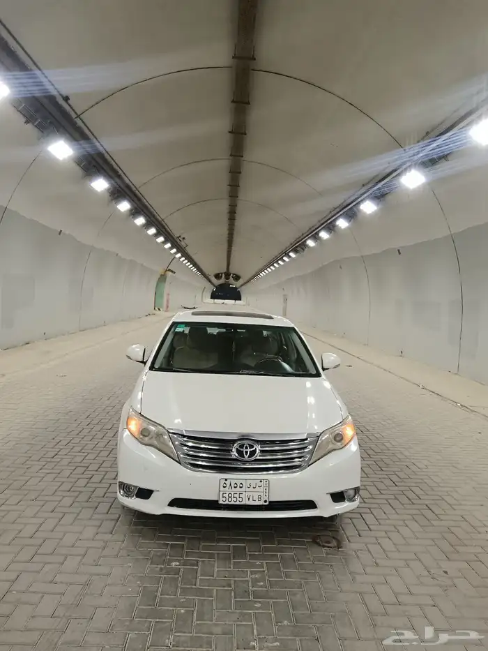 للبيع السياره افالون مديل 2012 ليمتيد 0