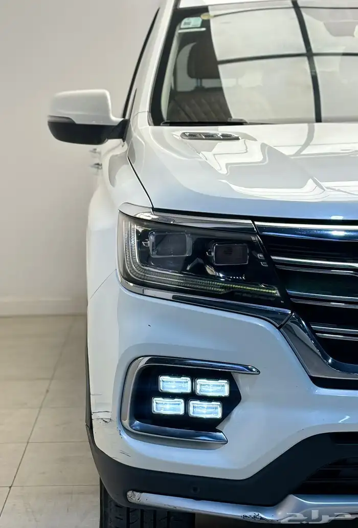 ام جي RX8 - 2020 - ثلاث صفوف - دفع رباعي 13