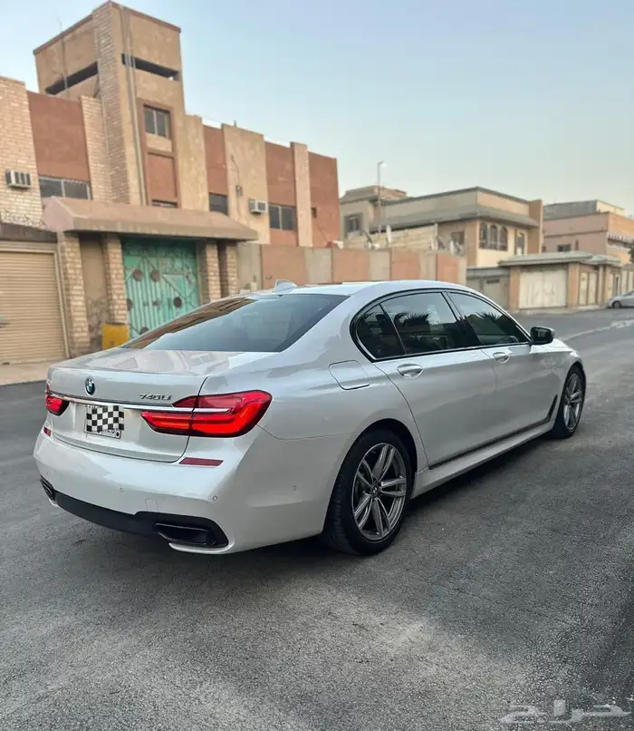 bmw 740 2016 8