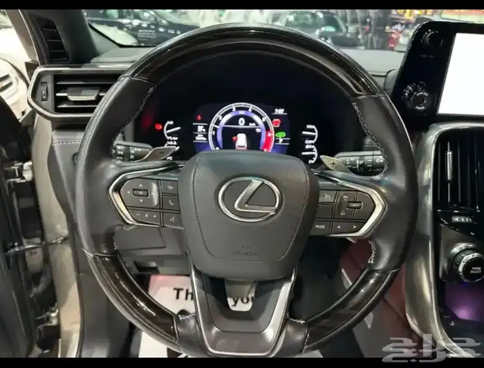 لكزس LX600 موديل 2022 فل كامل BB نظيف جدآ 5