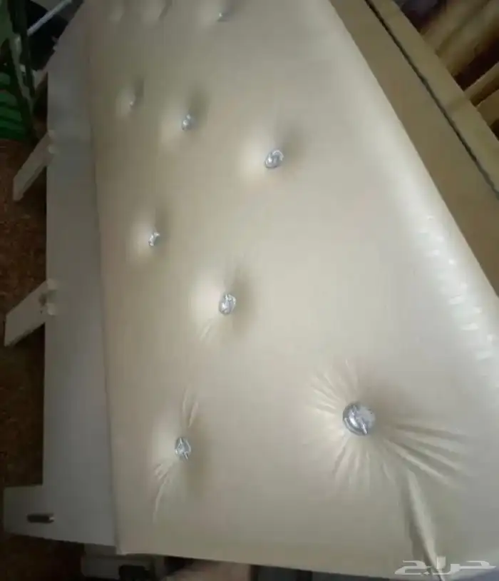 سرير للبيع 0