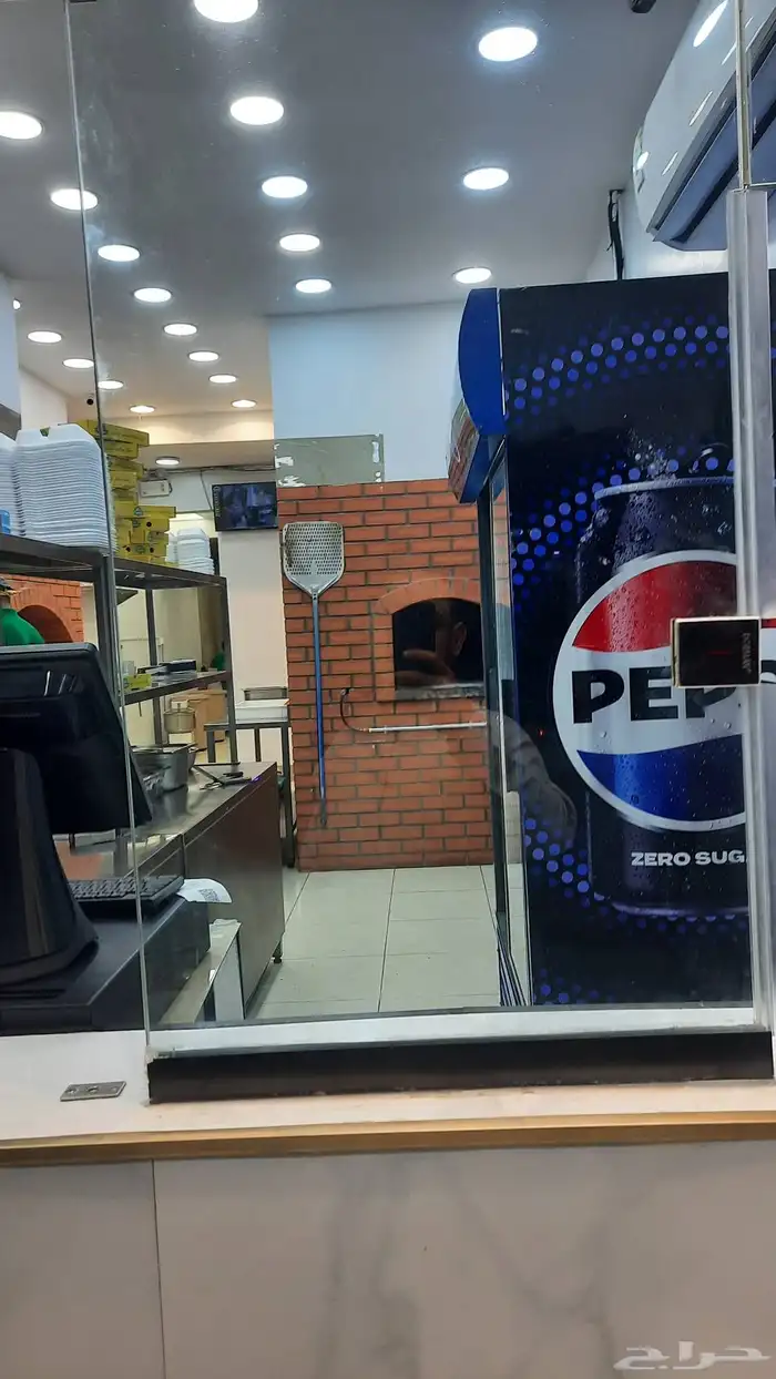 للتقبيل مطعم بالخبر 1