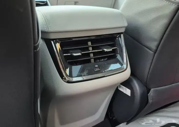 فورد تيرتوري 2024 فل كامل (تيتانيوم) مع إضافات 35