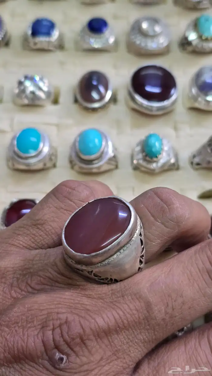 خاتم فضة وفضته ثقيلة الحجر عقيق يمني 1