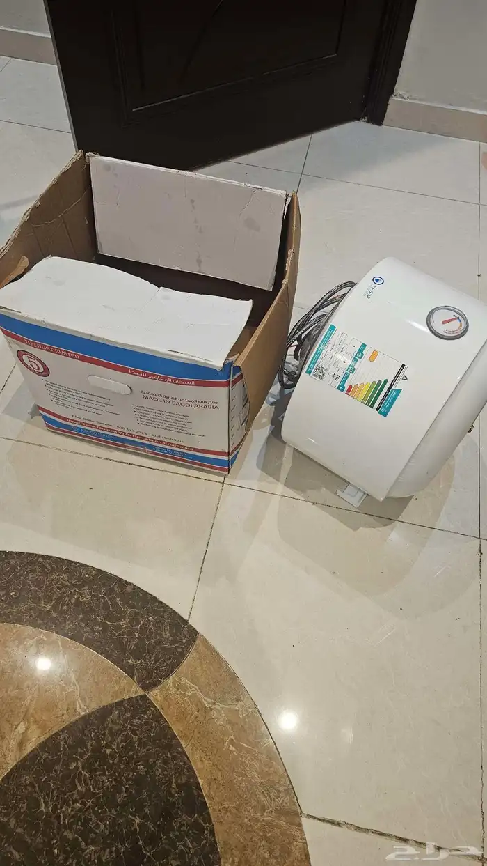 سخان 30 لتر الجزيرة شبه جديد220ريال 0