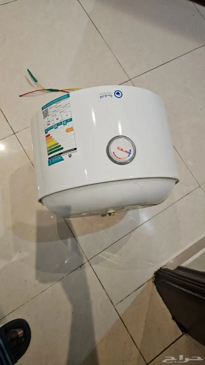سخان 30 لتر الجزيرة شبه جديد220ريال 1