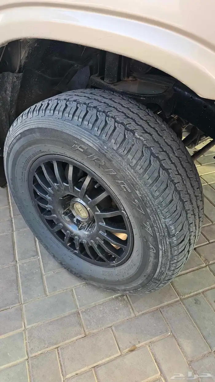 للبيع كفرات فريزا صيني 17 بدون جنوط 1