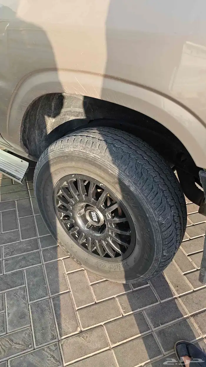 للبيع كفرات فريزا صيني 17 بدون جنوط 4