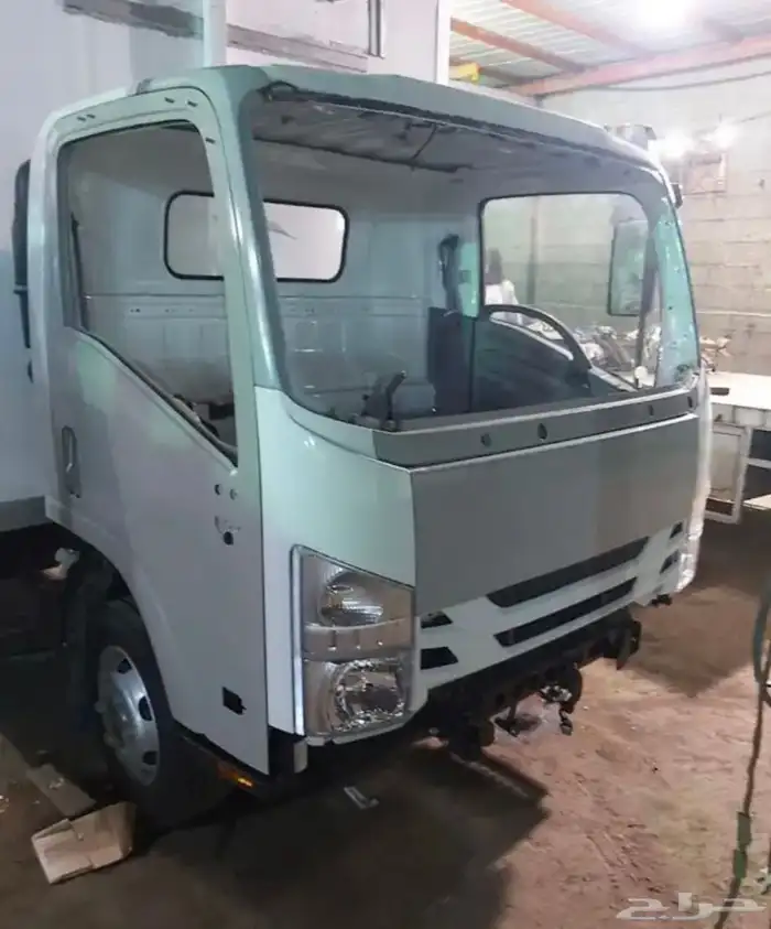 مركز ورشة سمكرة وبوية السطحات والدينات والباصات وقطع غيارها 25