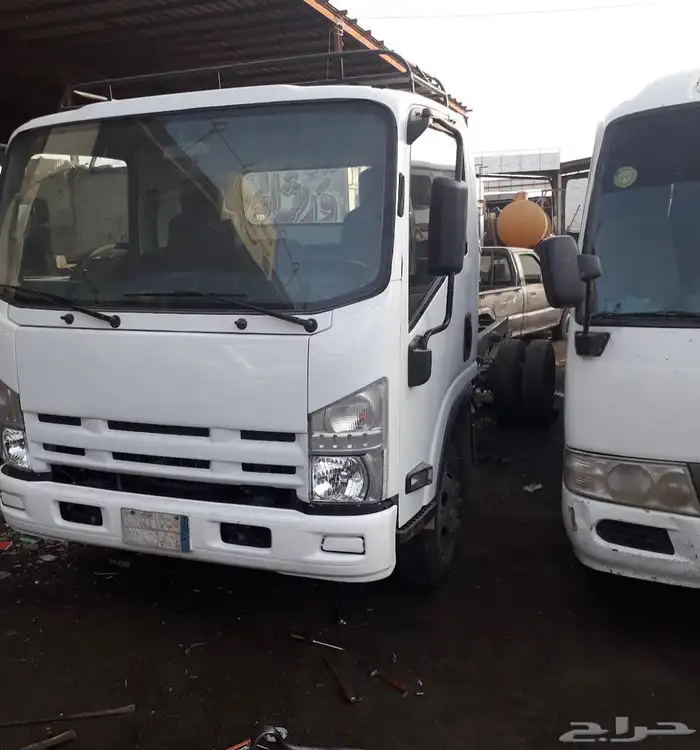 مركز ورشة سمكرة وبوية السطحات والدينات والباصات وقطع غيارها 19