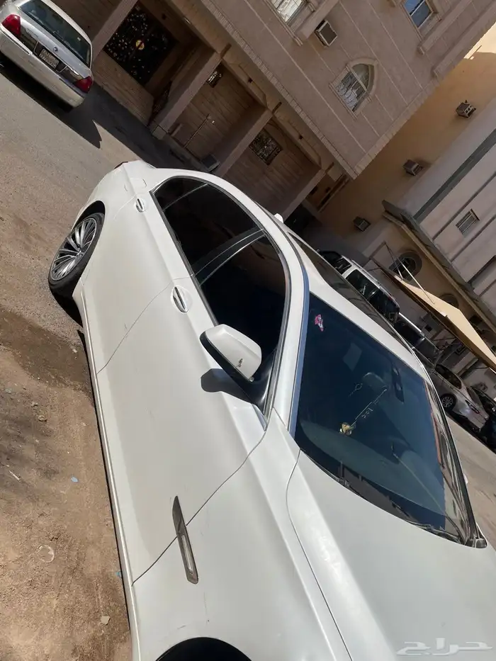 بي ام دبليو 730LI 1