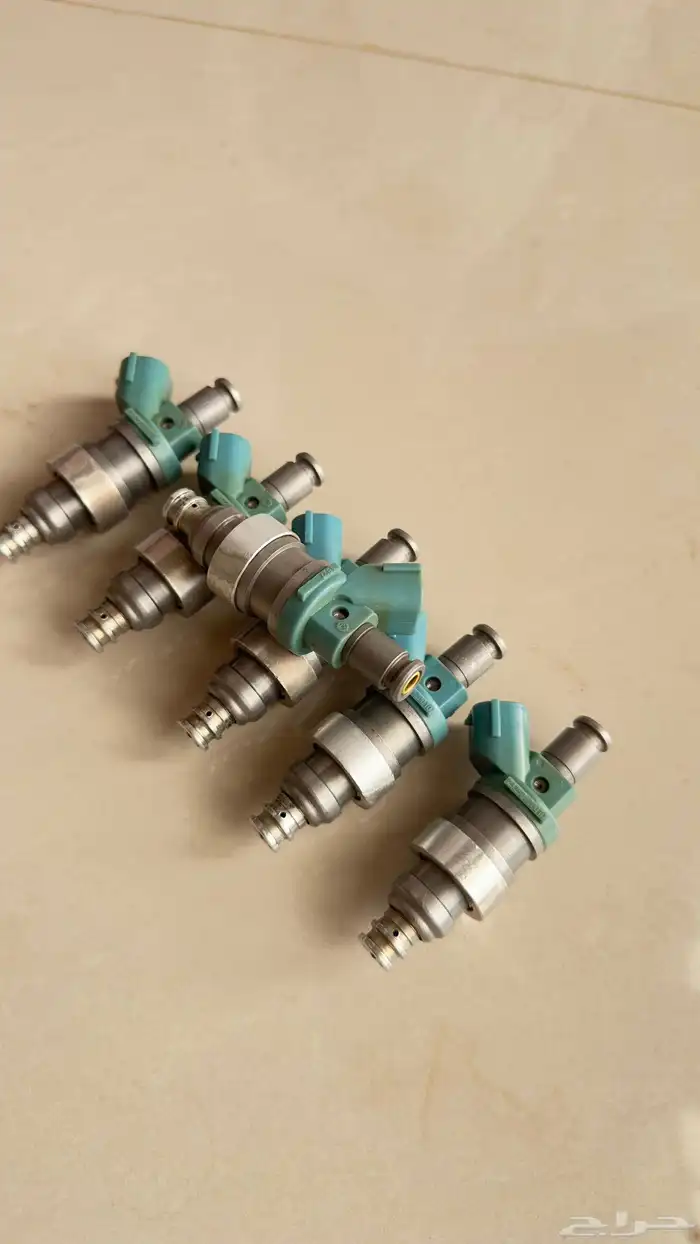 بخاخات كامري قراندي ازرق مستخدم نضيف كرت جاهز للتركيب 1